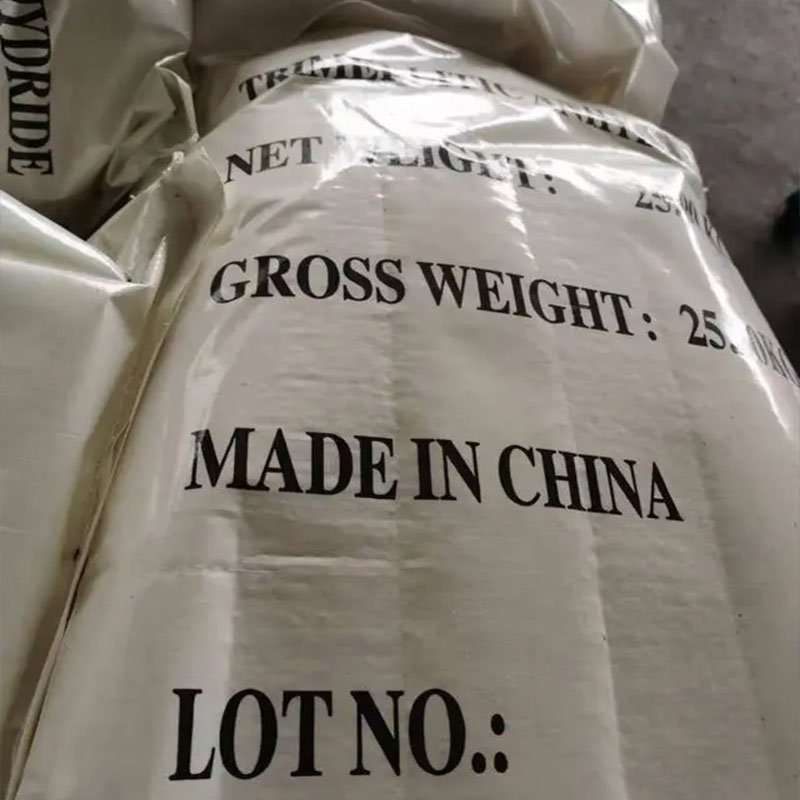 आधुनिक उद्योगांमध्ये सेंद्रिय रसायने गंभीर का आहेत?